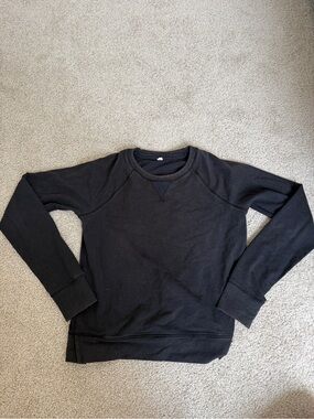 Lululemon long sleeve sweater